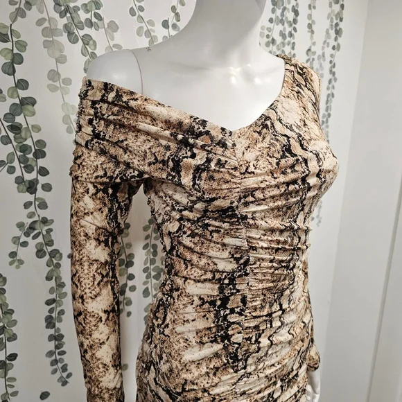 RONNY KOBO MAGDALA DRESS Animal Print Bodycon Long Sleeve Mini Dress Sz M